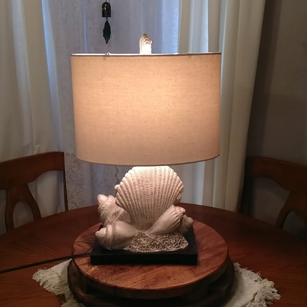 Coastal inspired lamp